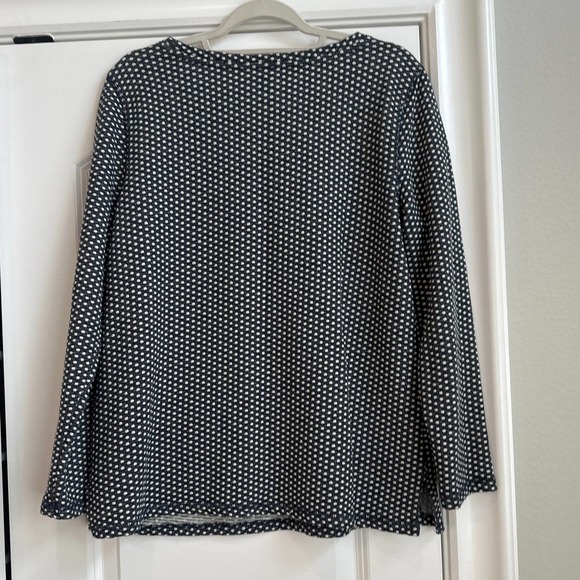 Talbots size Large Dark Navy Blue and White Dotted Knit Style Athleisure Top - Picture 5 of 5